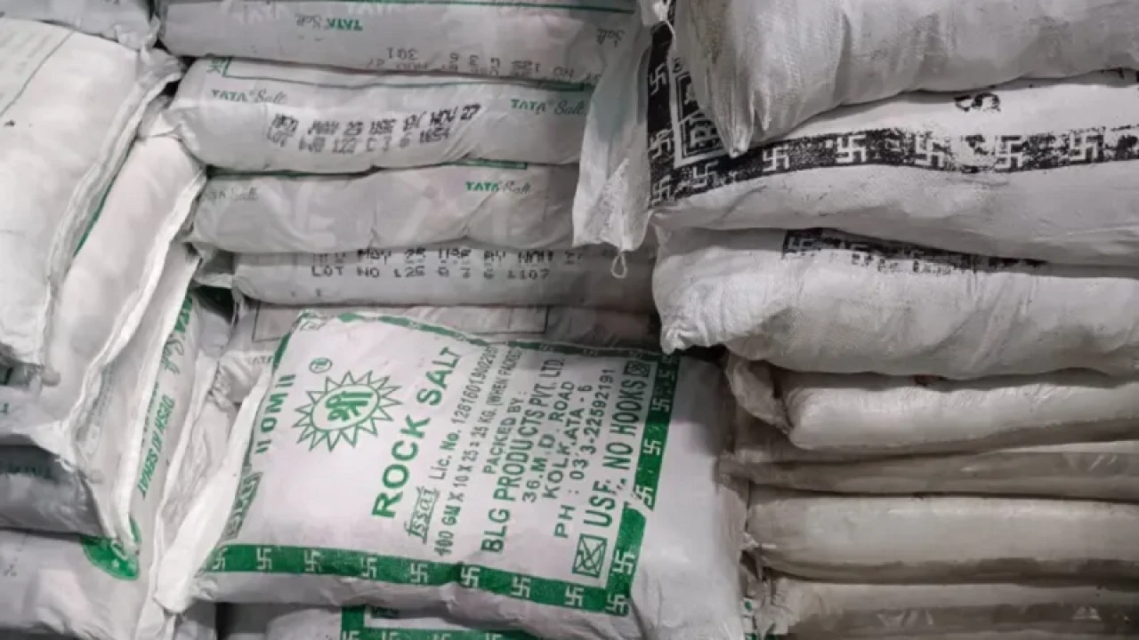 ভারত-পাকিস্তান সংঘাতের শিকার যে পণ্য