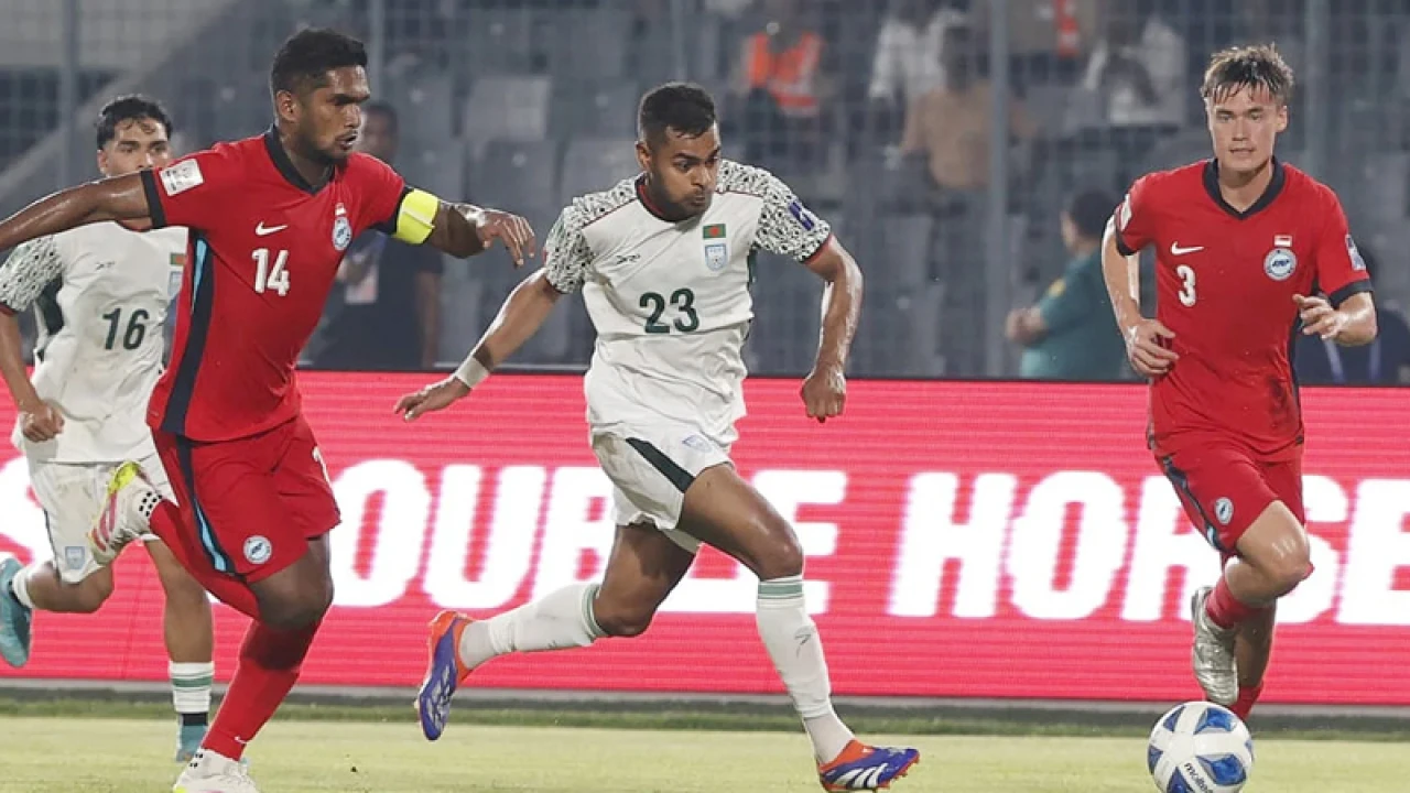 প্রথমার্ধের খেলায় ১-০ গোলে পিছিয়ে বাংলাদেশ 