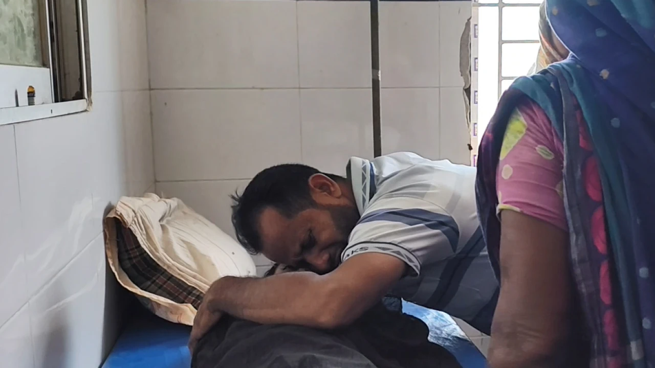 নানাবাড়িতে বেড়াতে এসে পানিতে ডুবে প্রাণ গেল ভাই-বোনের 