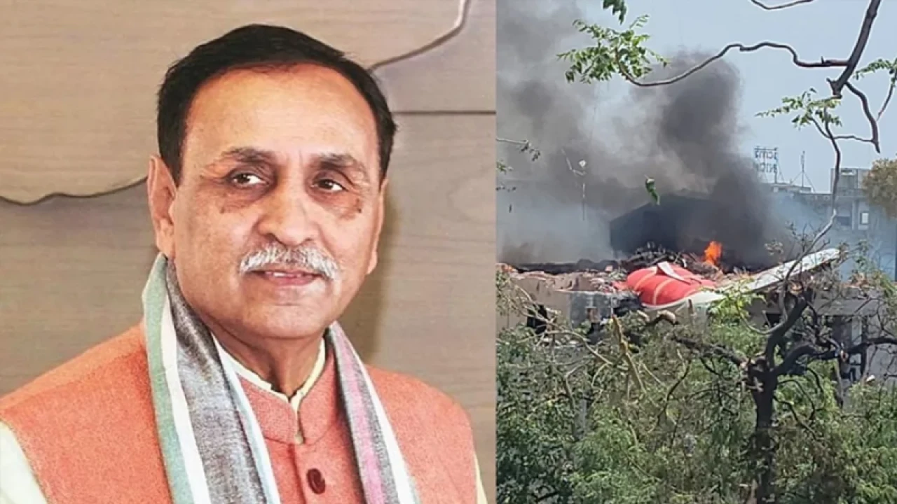 বিধ্বস্ত বিমানে ছিলেন গুজরাটের সাবেক মুখ্যমন্ত্রী 