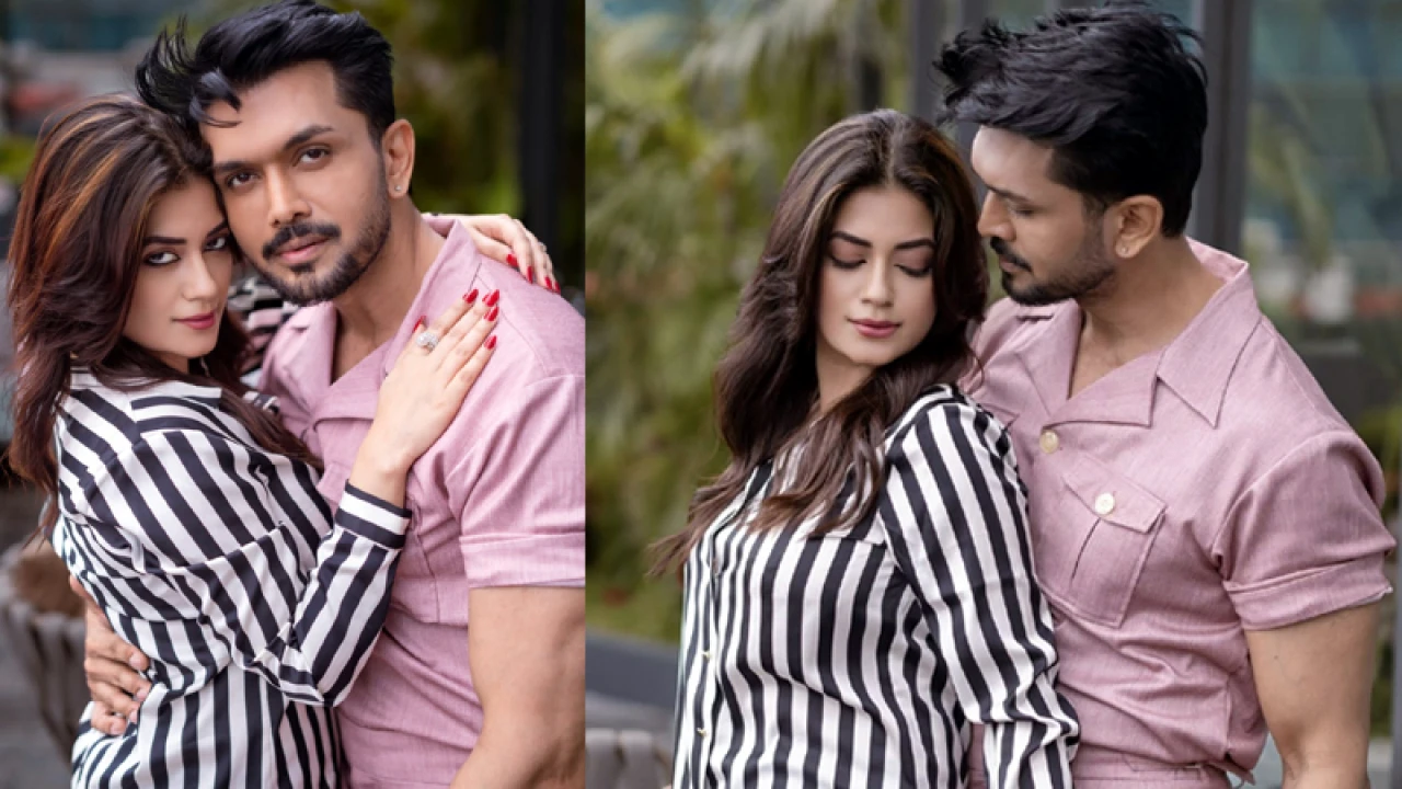 ‘দর্শক চাইছেন আমরা বিয়ে করি’