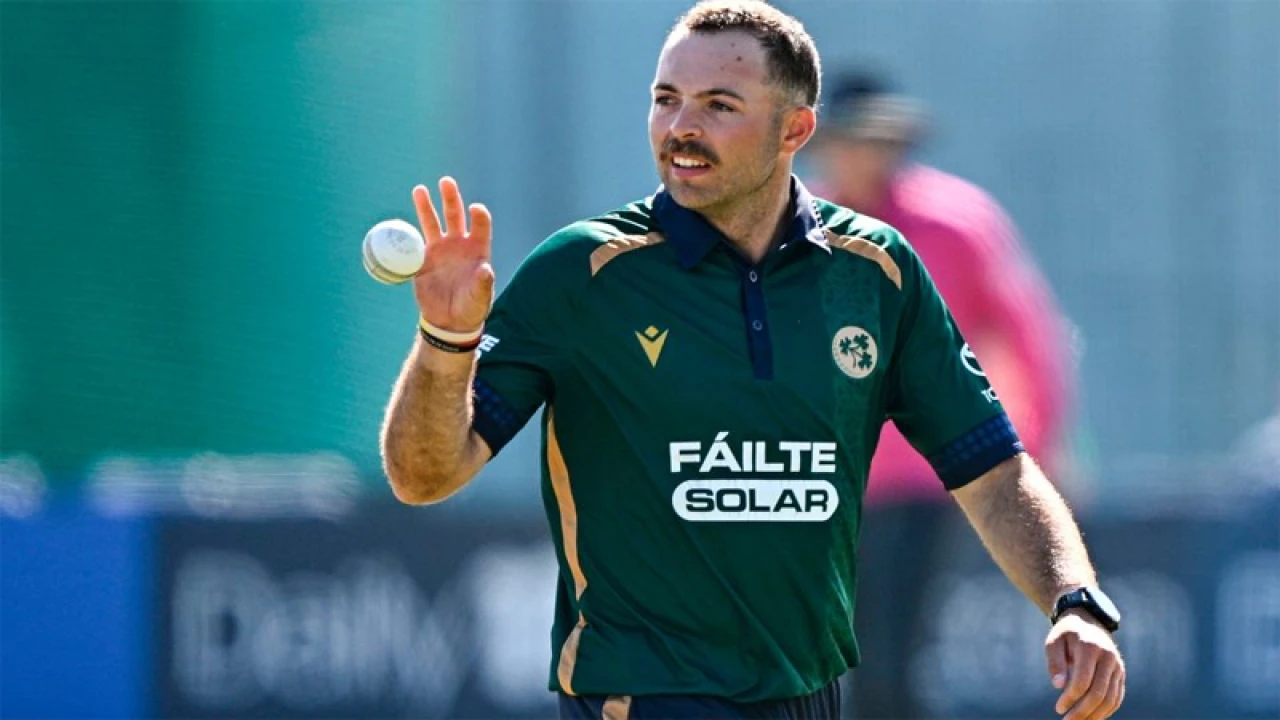 অভিষেকে দুঃস্বপ্নের রেকর্ড ম্যাকার্থির!