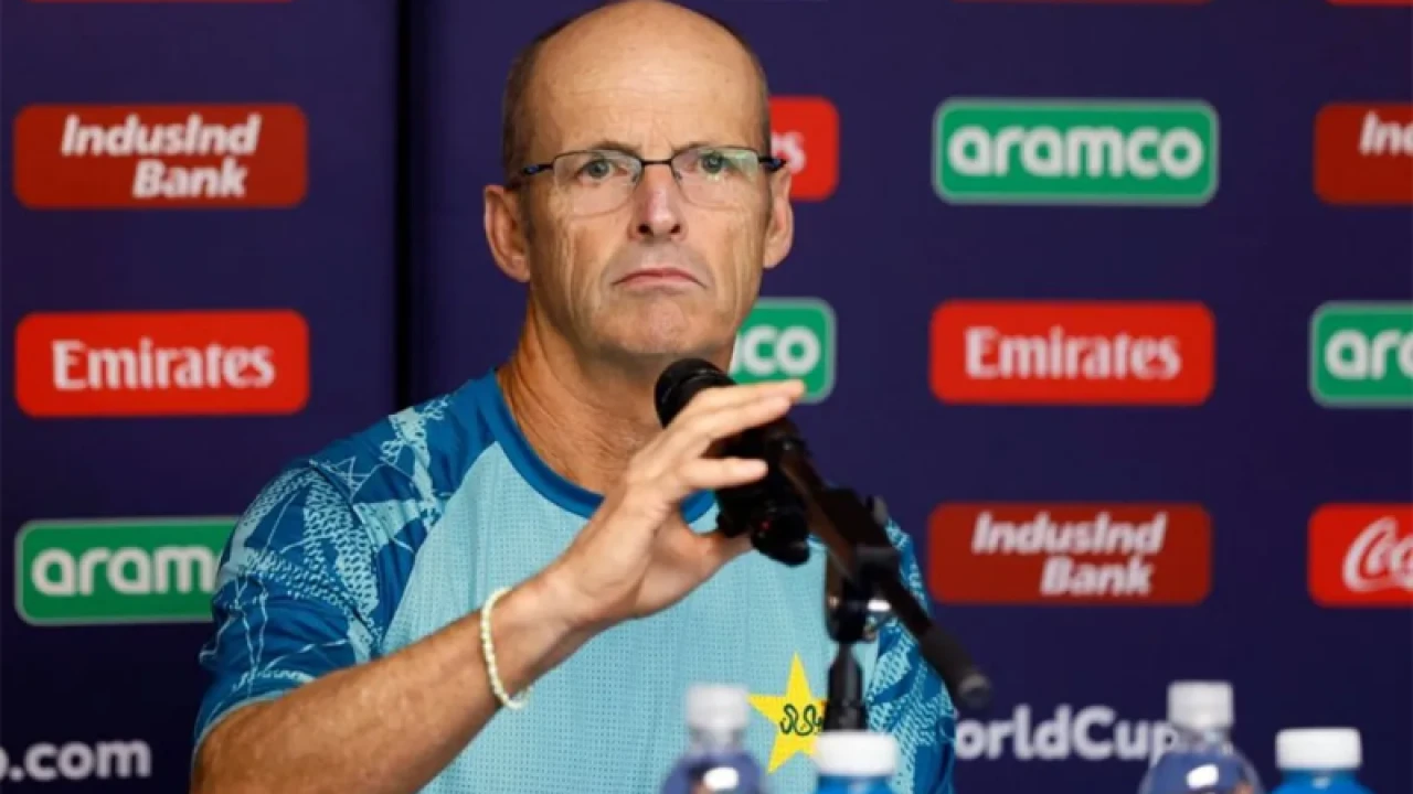 অবশেষে পাকিস্তানের কোচিং ছাড়ার কারণ জানালেন কারস্টেন