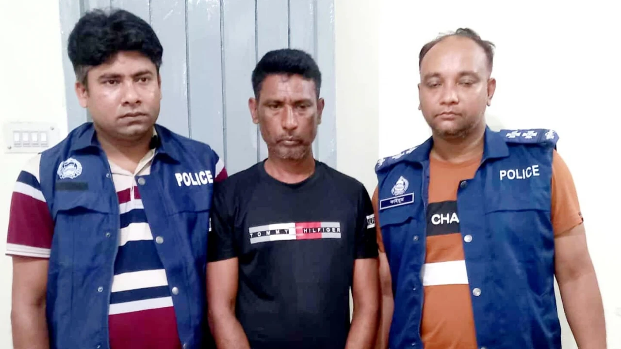 এটিএম বুথে পোশাক শ্রমিককে ধর্ষণে অভিযুক্ত ব্যক্তি গ্রেপ্তার