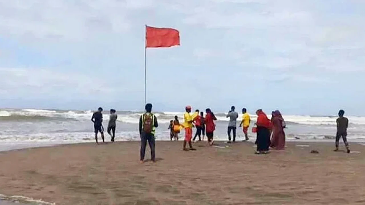 দেশের চার সমুদ্রবন্দরে ৩ নম্বর সতর্ক সংকেত