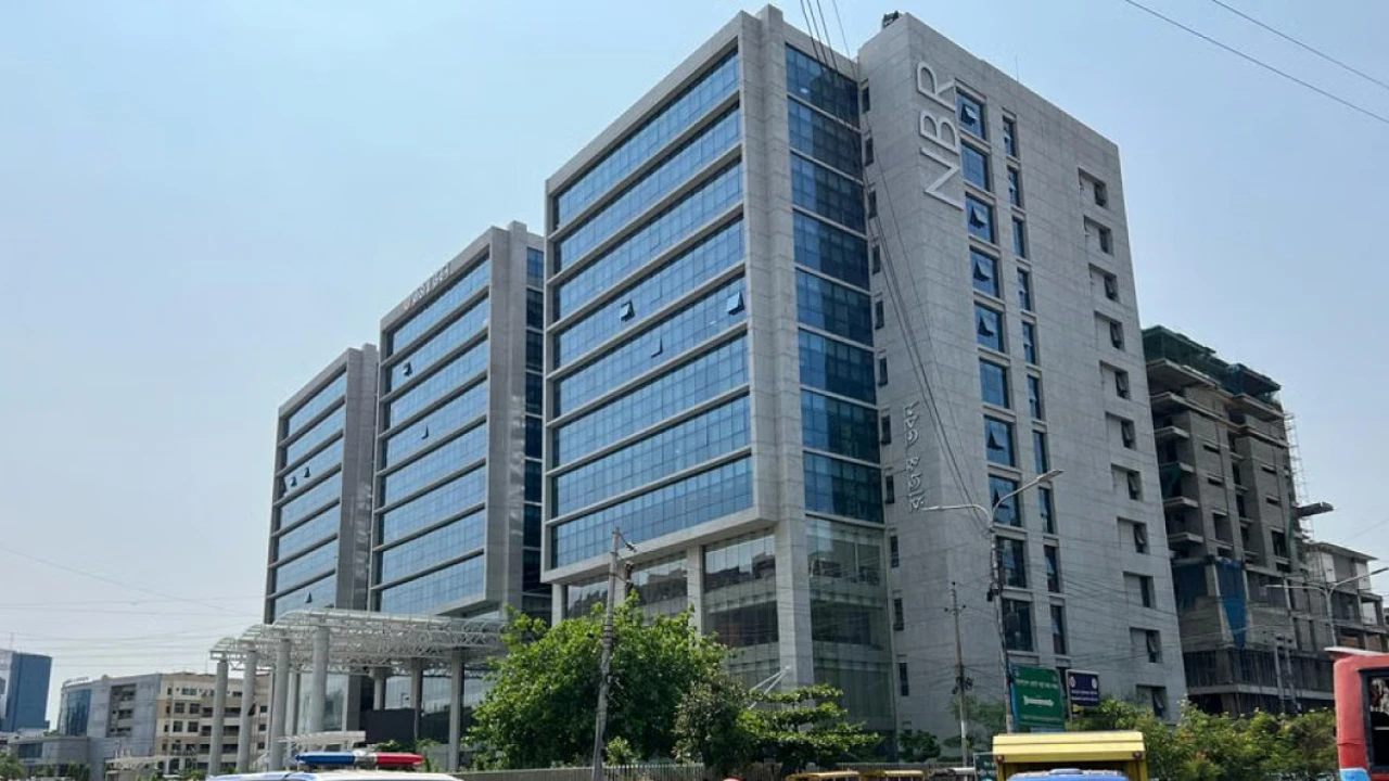 রহস্যময় কারণে কর্মকর্তাদের বদলি করছে এনবিআর