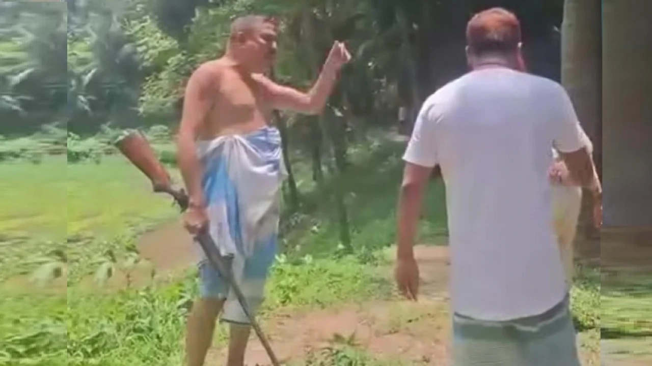 প্রবাসীকে গুলি করে হত্যার হুমকিদাতা সেই বিএনপি নেতা গ্রেপ্তার