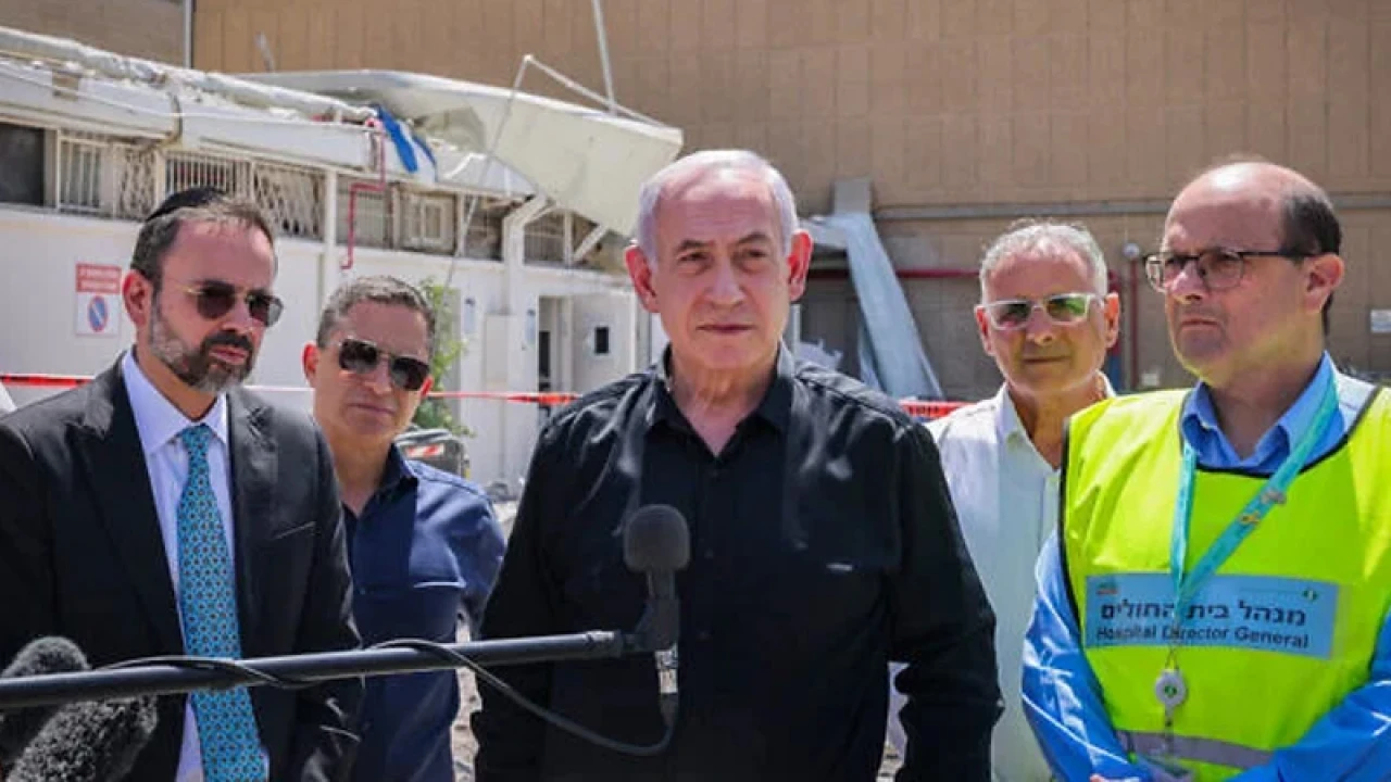 যুদ্ধ শেষ করতে চায় ইসরায়েল, চালিয়ে যাওয়ার ঘোষণা ইরানের