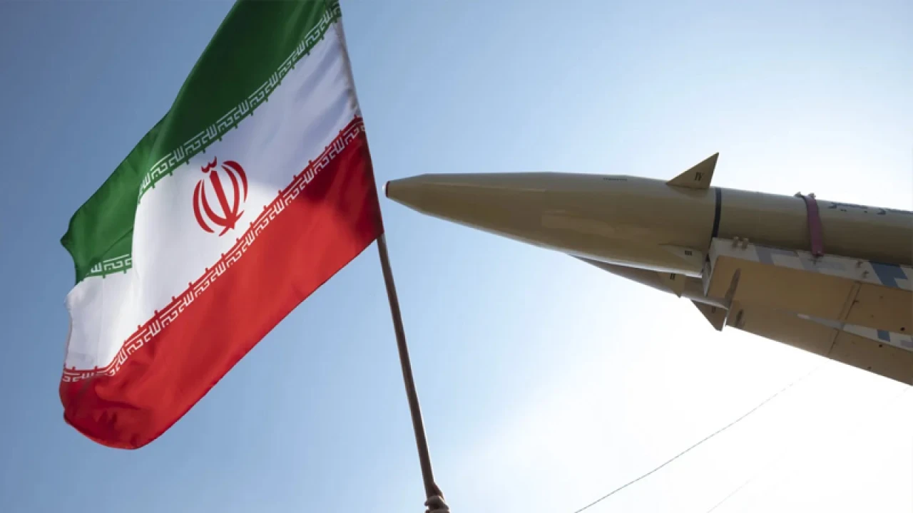 কাতারে মার্কিন বিমানঘাঁটিতে ক্ষেপণাস্ত্র হামলা চালিয়েছে ইরান 