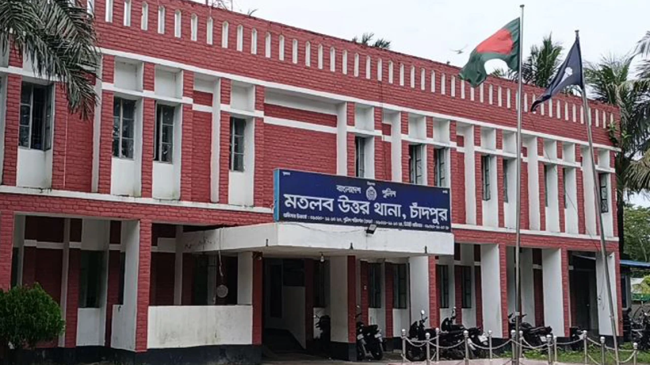 মতলবে স্বামীর পুরুষাঙ্গ কেটে নিলেন স্ত্রী