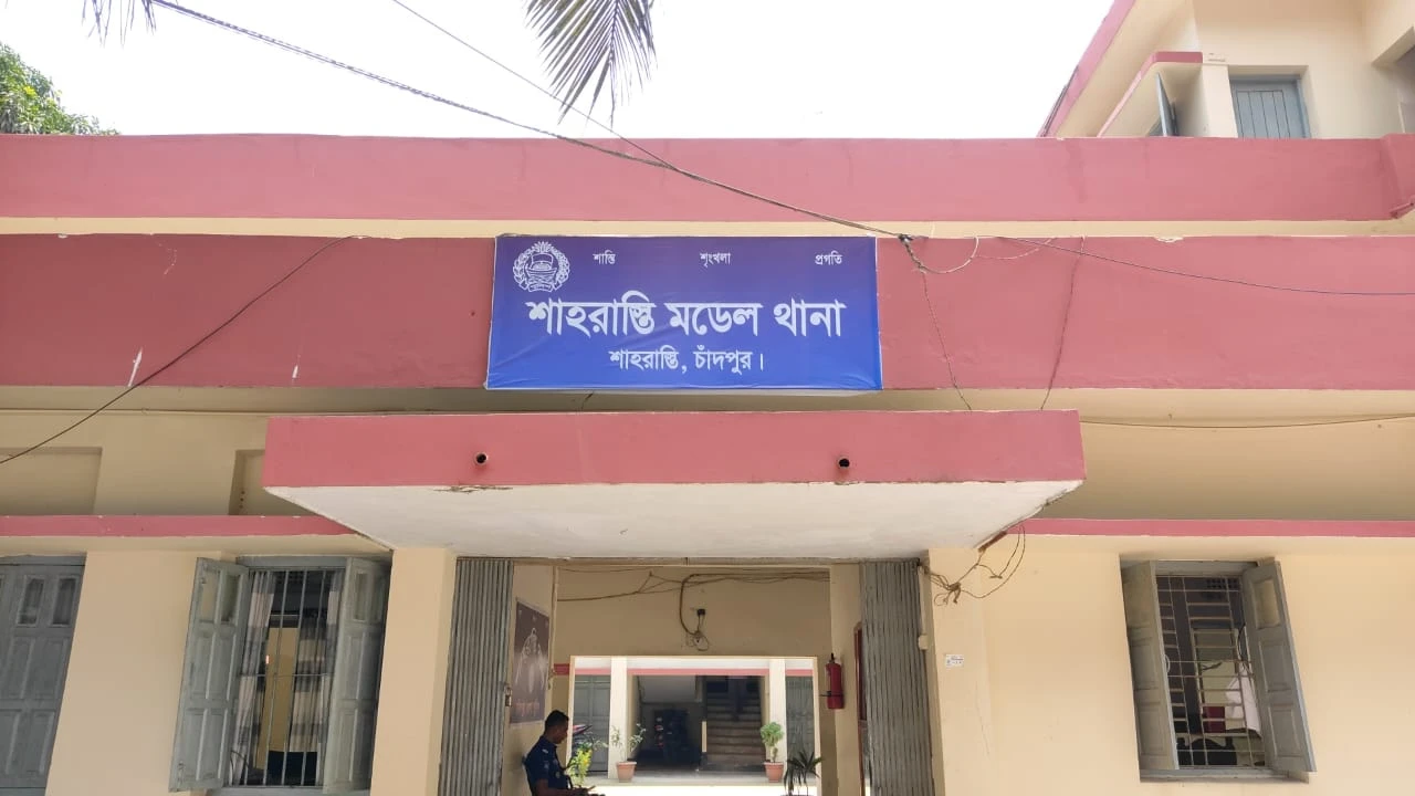 আওয়ামী লীগের প্রতিষ্ঠাবার্ষিকীতে গোপন মিছিল, ৪ জন গ্রেপ্তার