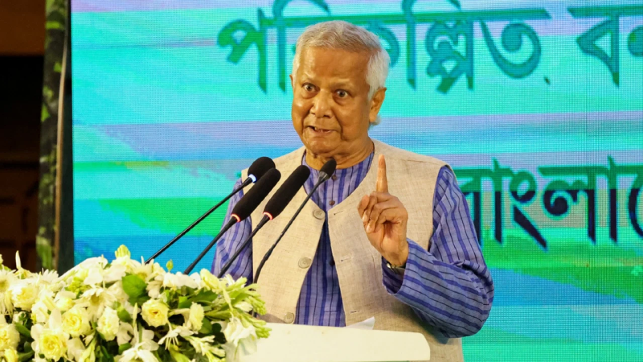 ‘প্লাস্টিক হুংকার দিচ্ছে, হয় আমরা থাকব, না হয় তোমরা’ 