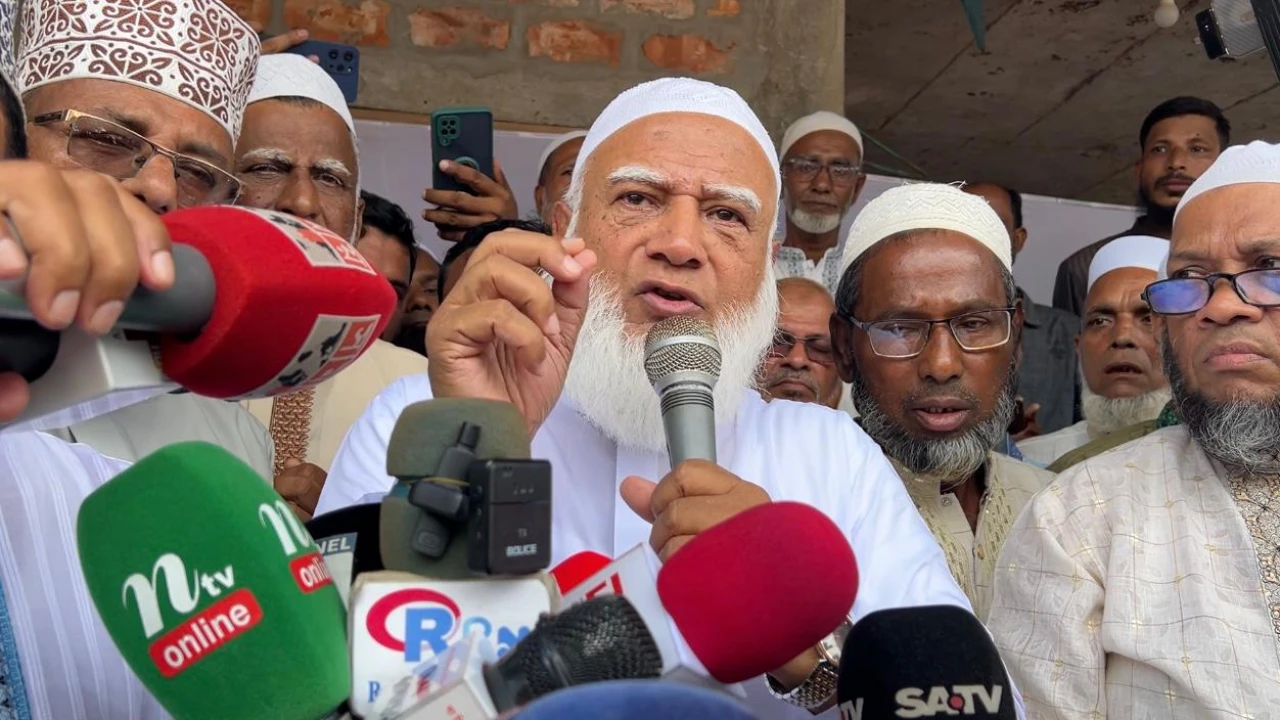 ‘আগামীর রাজনীতি যেন ফ্যাসিবাদের জন্ম না দেয়’