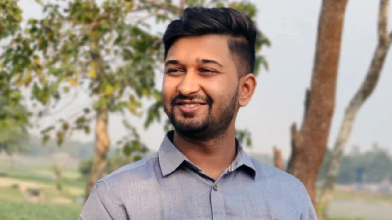 অত্যাচারে অতিষ্ঠ হয়ে মাদকাসক্ত ছেলেকে পুলিশে দিলেন মা