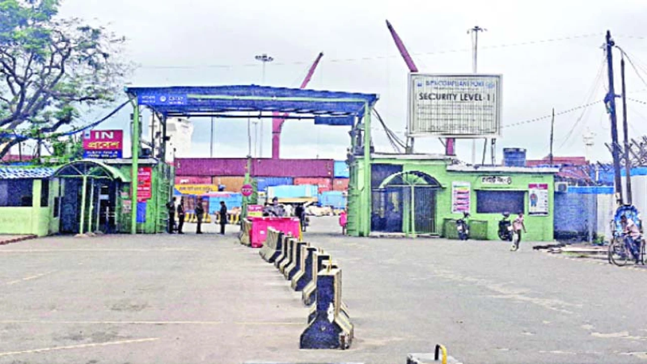 এনবিআর ইস্যুতে কঠোর সরকার