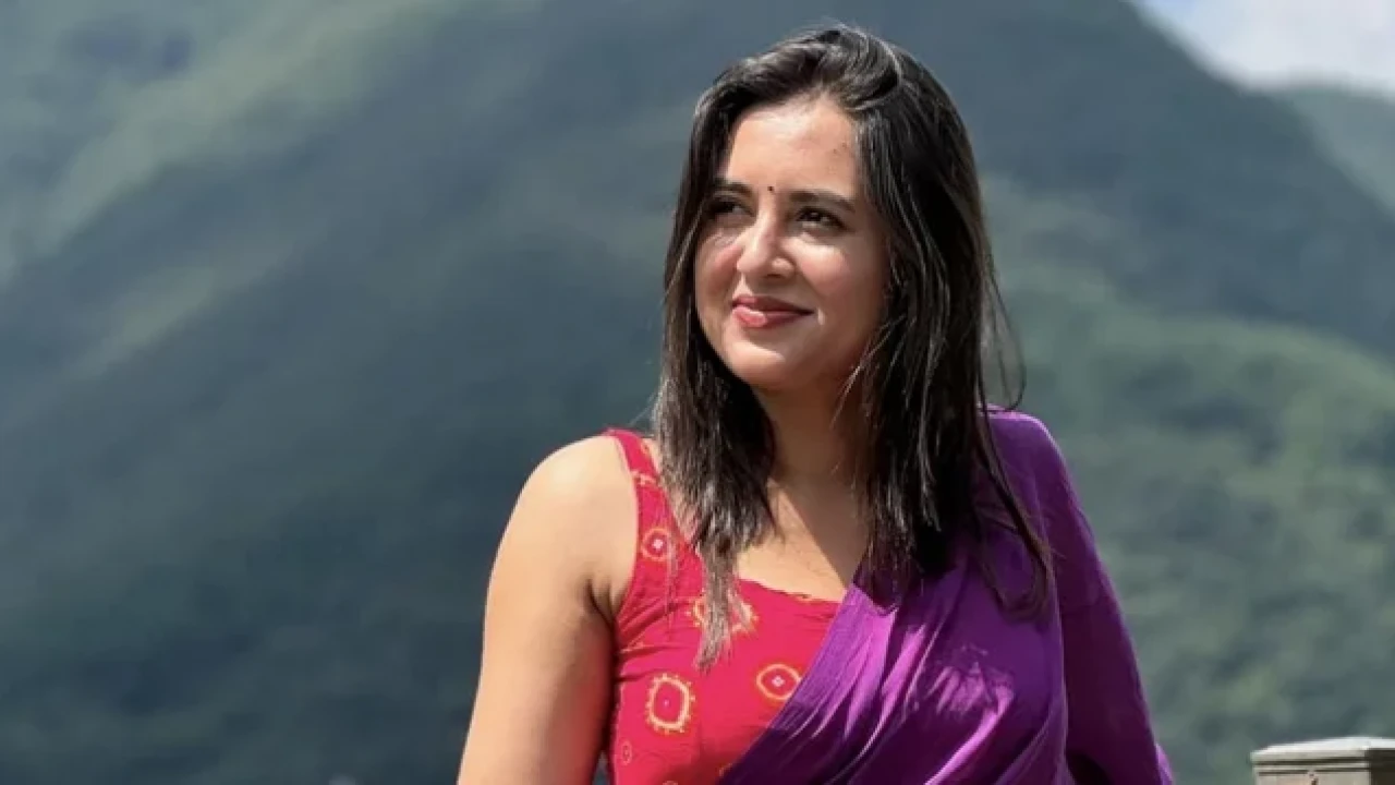 তানিয়া বৃষ্টি এবার ডিজে শিল্পী