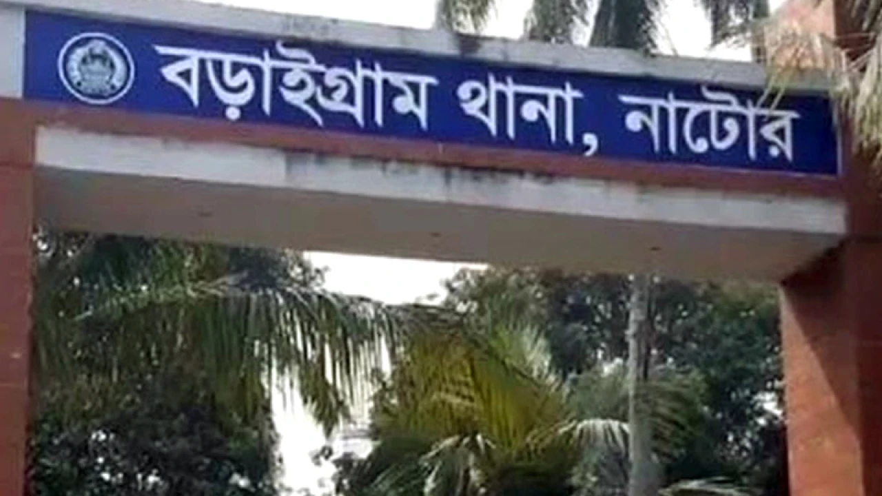 জামাই-শ্বশুরের মামলায় পালিয়ে বেড়াচ্ছেন পুকুর মালিক