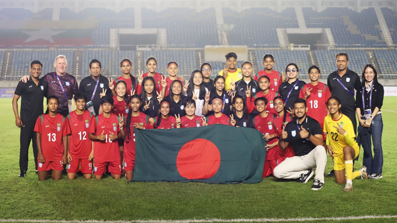 যে কারণে রাত আড়াইটায় হাতিরঝিলে সংবর্ধনা দেওয়া হবে নারী দলকে