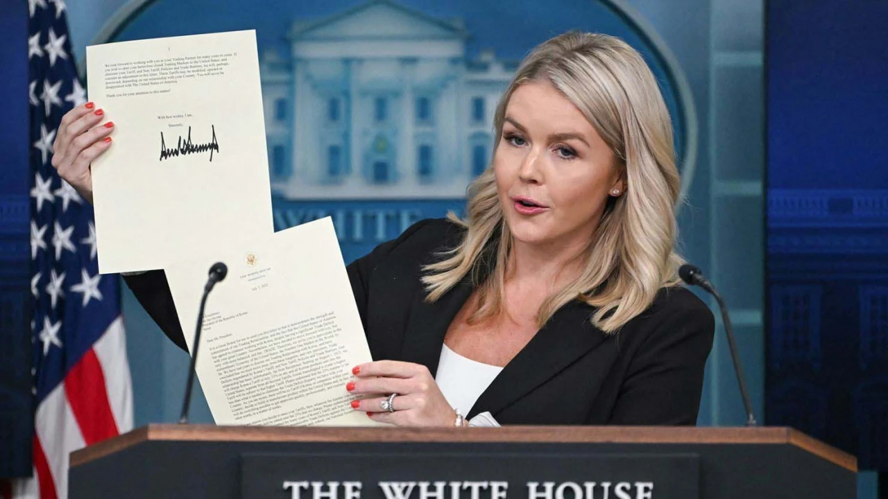 বাংলাদেশসহ ১৪ দেশে দর-কষাকষির সুযোগ রাখলেন ট্রাম্প