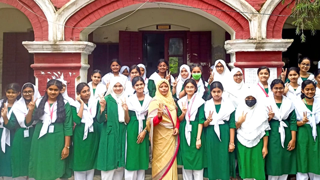 ময়মনসিংহ বোর্ডে পাসের হার ৫৮.২২ শতাংশ, এগিয়ে ছাত্রীরা