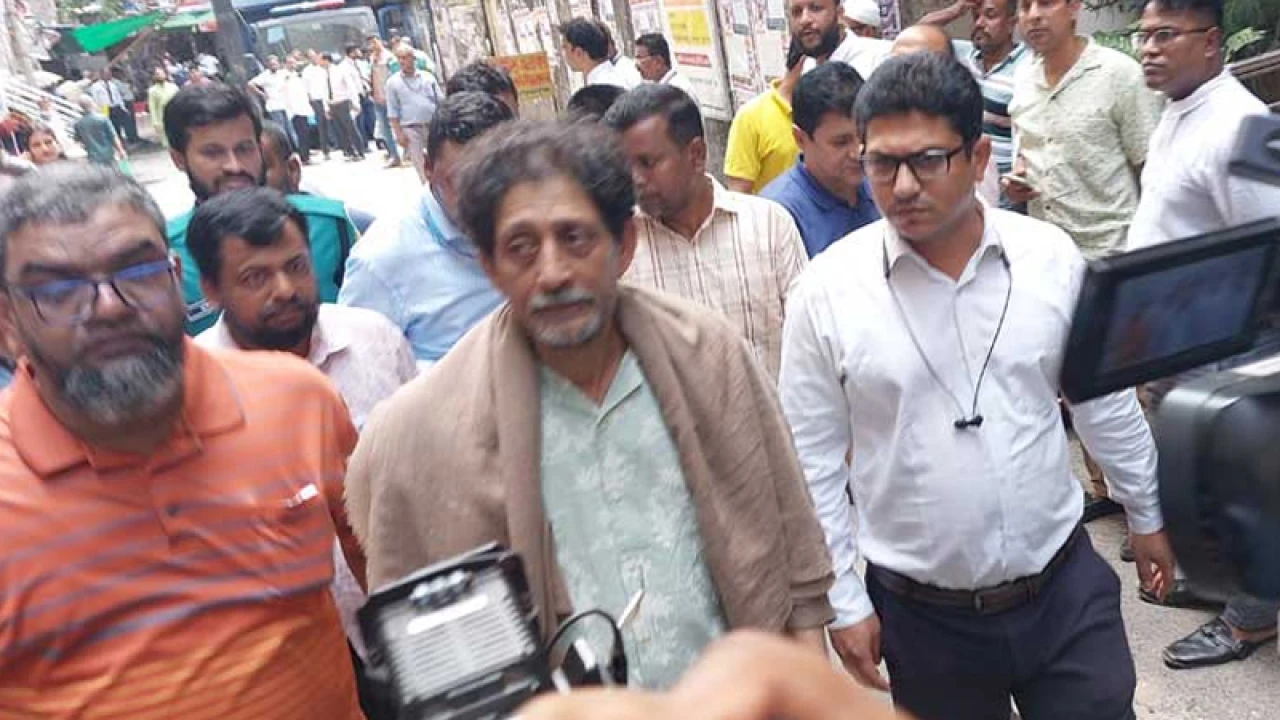 ২৯৭ কোটি টাকা আত্মসাতের মামলায় আবুল বারকাত কারাগারে 