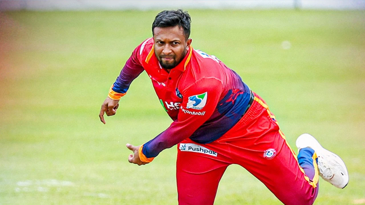 এবার ব্যাটে-বলে ব্যর্থ সাকিব