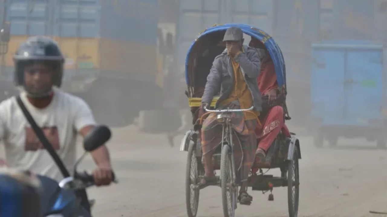 সংবেদনশীলদের জন্য ঢাকার বাতাস ‘অস্বাস্থ্যকর’