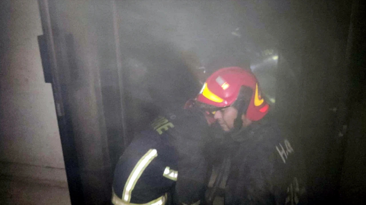 মতিঝিলে সেনা কল্যাণ ভবনের আগুন নিয়ন্ত্রণে