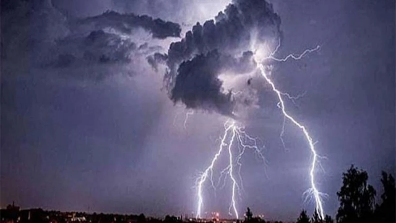 ভারতের বিহারে বজ্রপাতে নিহত ৩৩