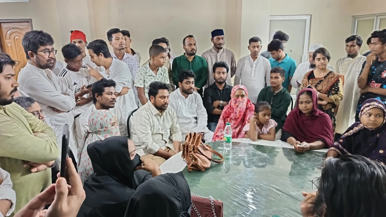 এনসিপির পদযাত্রায় বাধা আসছে: নাহিদ