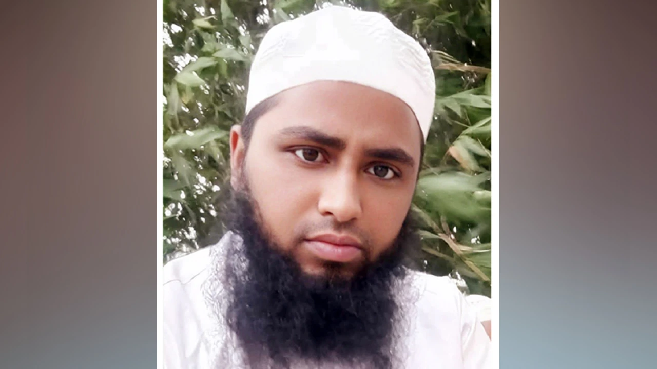 প্রাইভেটকারের ধাক্কায় প্রাণ গেল মাদ্রাসা শিক্ষকের 