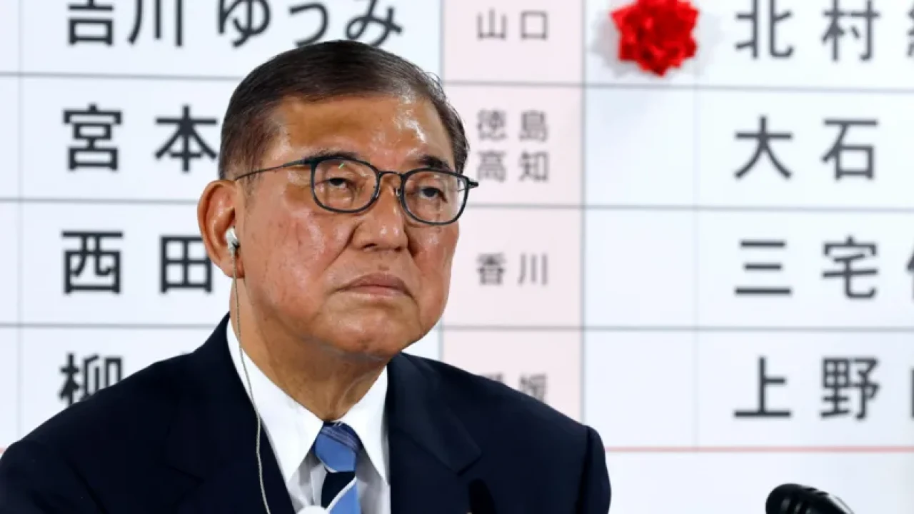 নির্বাচনে ভরাডুবি সত্ত্বেও জাপানের প্রধানমন্ত্রীর ক্ষমতায় থাকার অঙ্গীকার