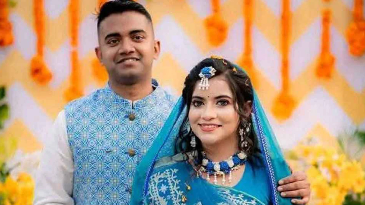 ৬ মাসে আগে বিয়ে করেছিলেন বিমানের পাইলট তৌকির