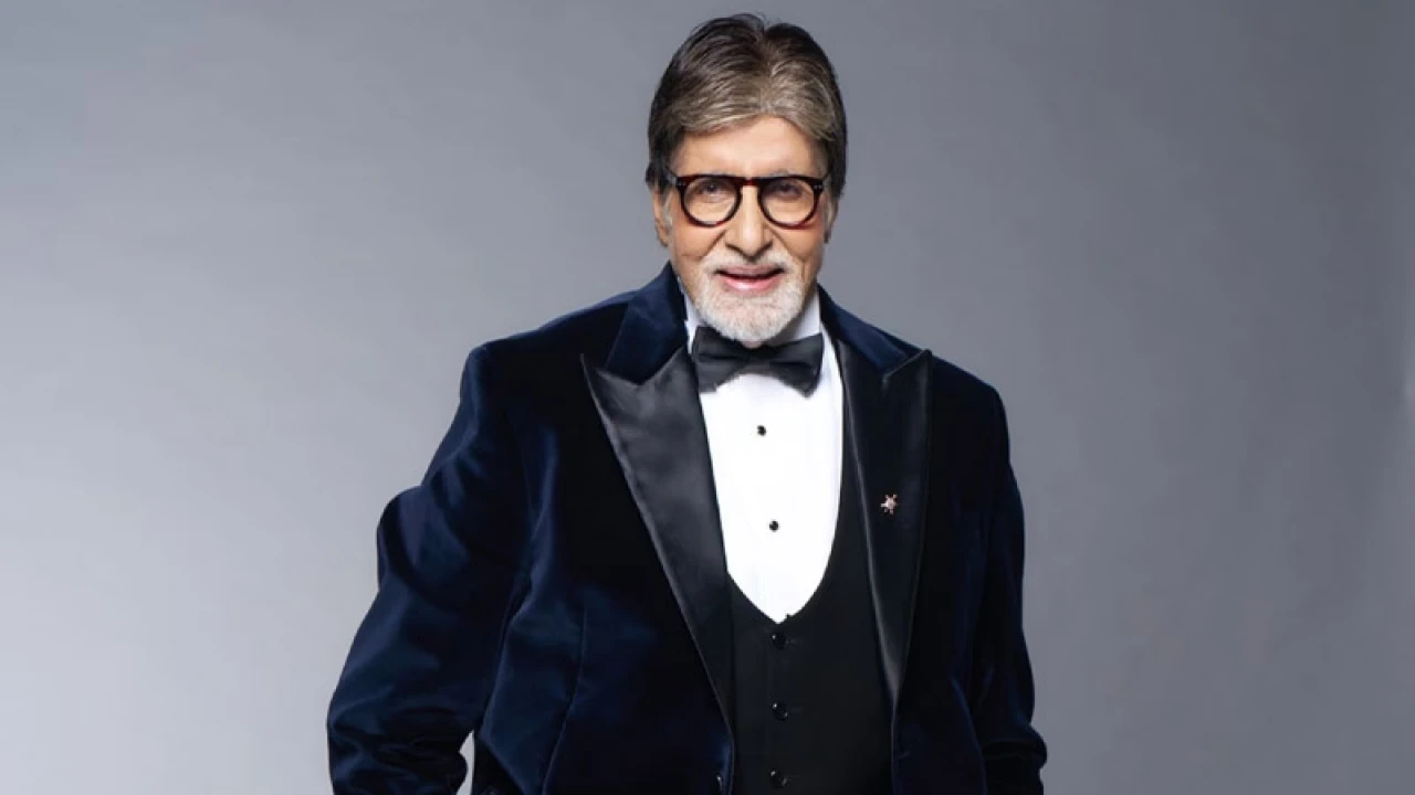 হঠাৎ কেন মেজাজ হারালেন অমিতাভ?