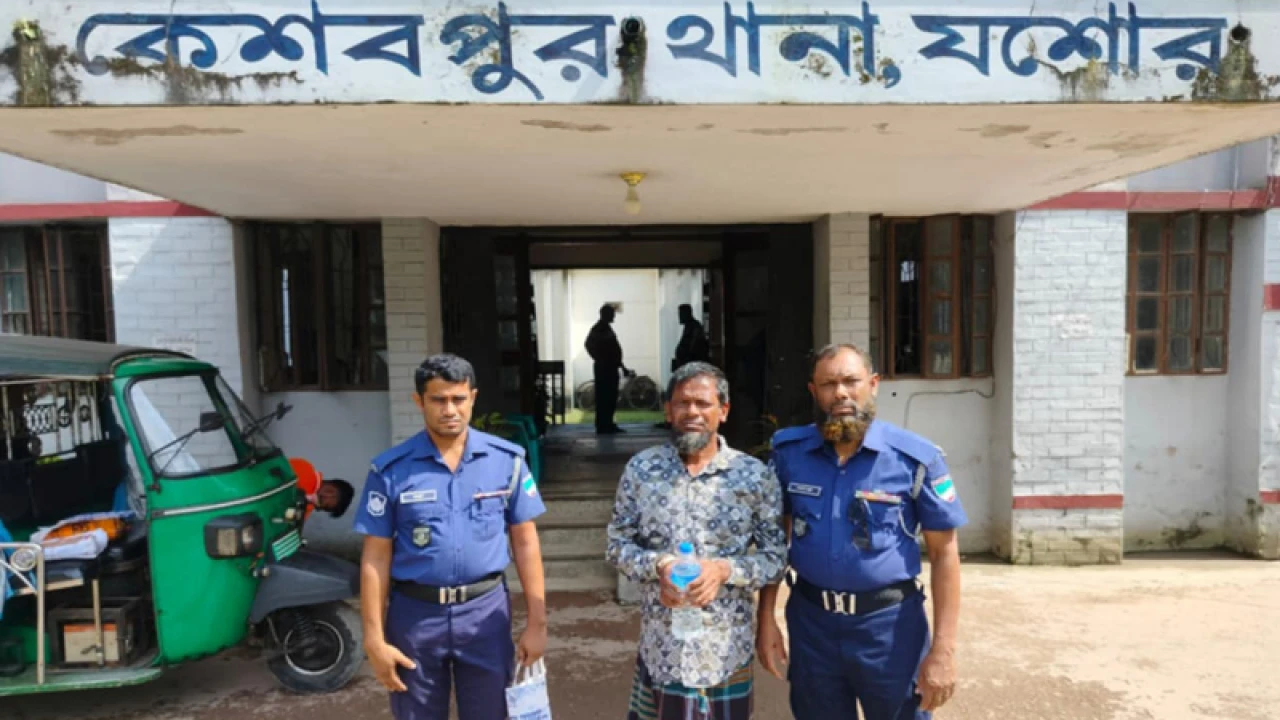 কেশবপুরে গৃহবধূকে ধর্ষণ, ধর্ষক গ্রেপ্তার