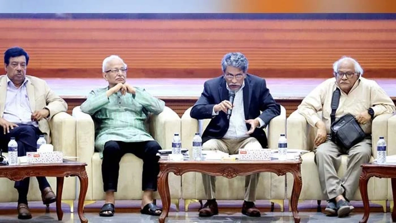 একই ব্যক্তি প্রধানমন্ত্রী ও দলীয় প্রধান থাকতে পারবেন না: ঐকমত্য কমিশন