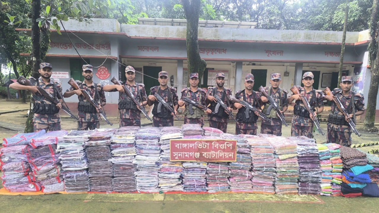 কোটি টাকার ভারতীয় শাড়ি, লেহেঙ্গা, থান কাপড় জব্দ