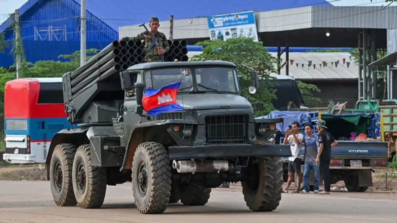 আবারও সংঘাত থাইল্যান্ড-কম্বোডিয়া সীমান্তে 