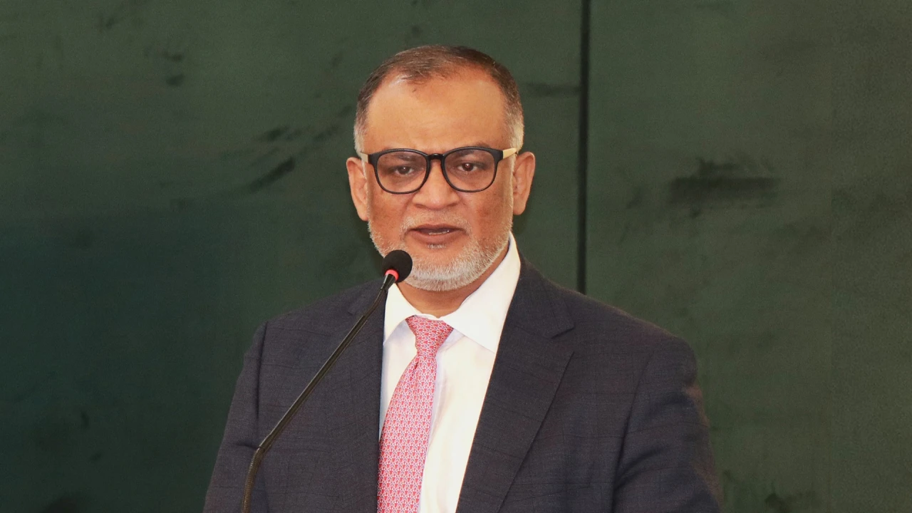 জুলাই আন্দোলনের শিক্ষা ধারণে যা করতে বললেন বাণিজ্য উপদেষ্টা