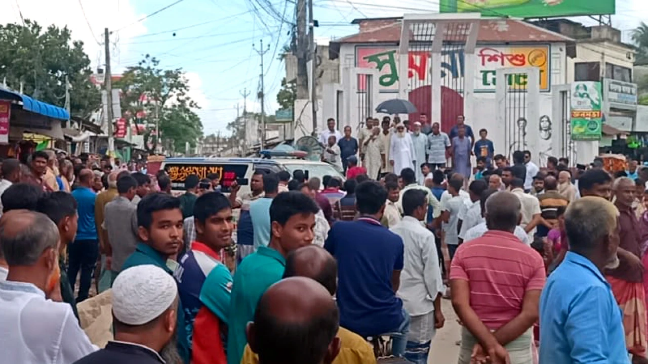 ‘মানিক বাহিনী’র হামলায় নিহত শফিকুল, লাশ নিয়ে বিচার দাবি