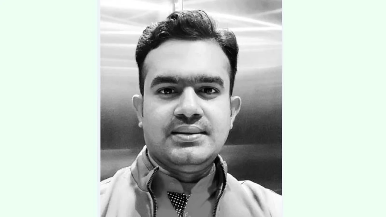 চাপ সামলানো নয়, রাষ্ট্র পরিচালনার সাহস চাই