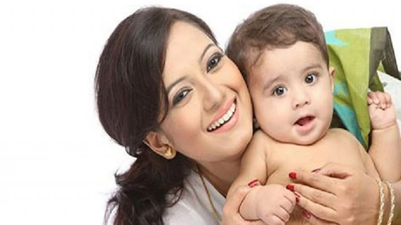 শিশুর গ্রীষ্মকালীন সমস্যায় বাবা-মায়ের করণীয়