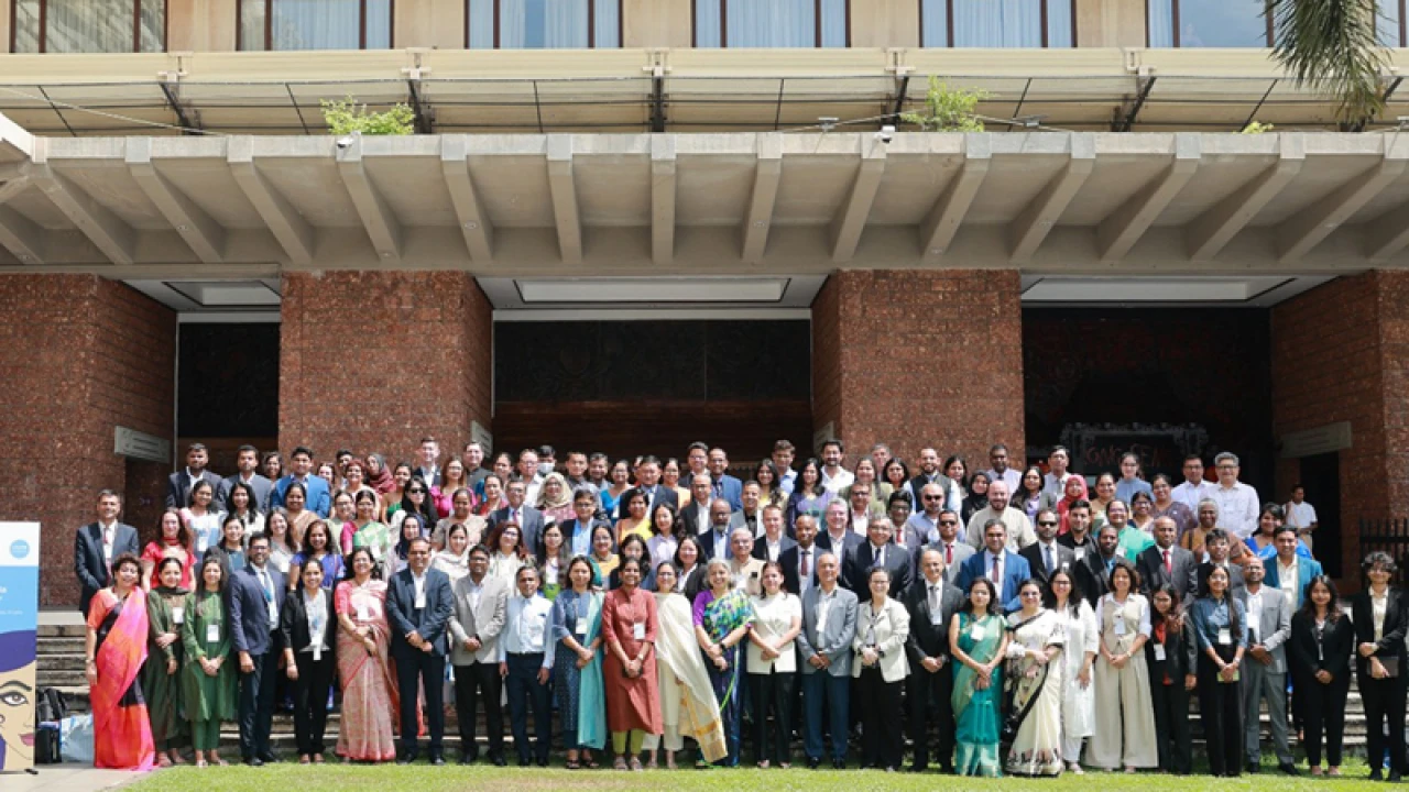 দক্ষিণ এশিয়ায় বাংলাদেশকে প্রতিনিধিত্ব করেন এআইইউবি’র ড. সাবুক্তাগিন রহমান
