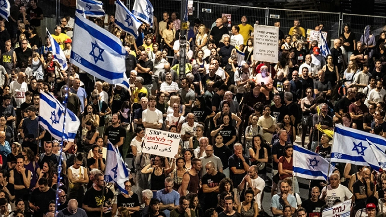 তেল আবিবে হাজার হাজার ইসরায়েলির বিক্ষোভ