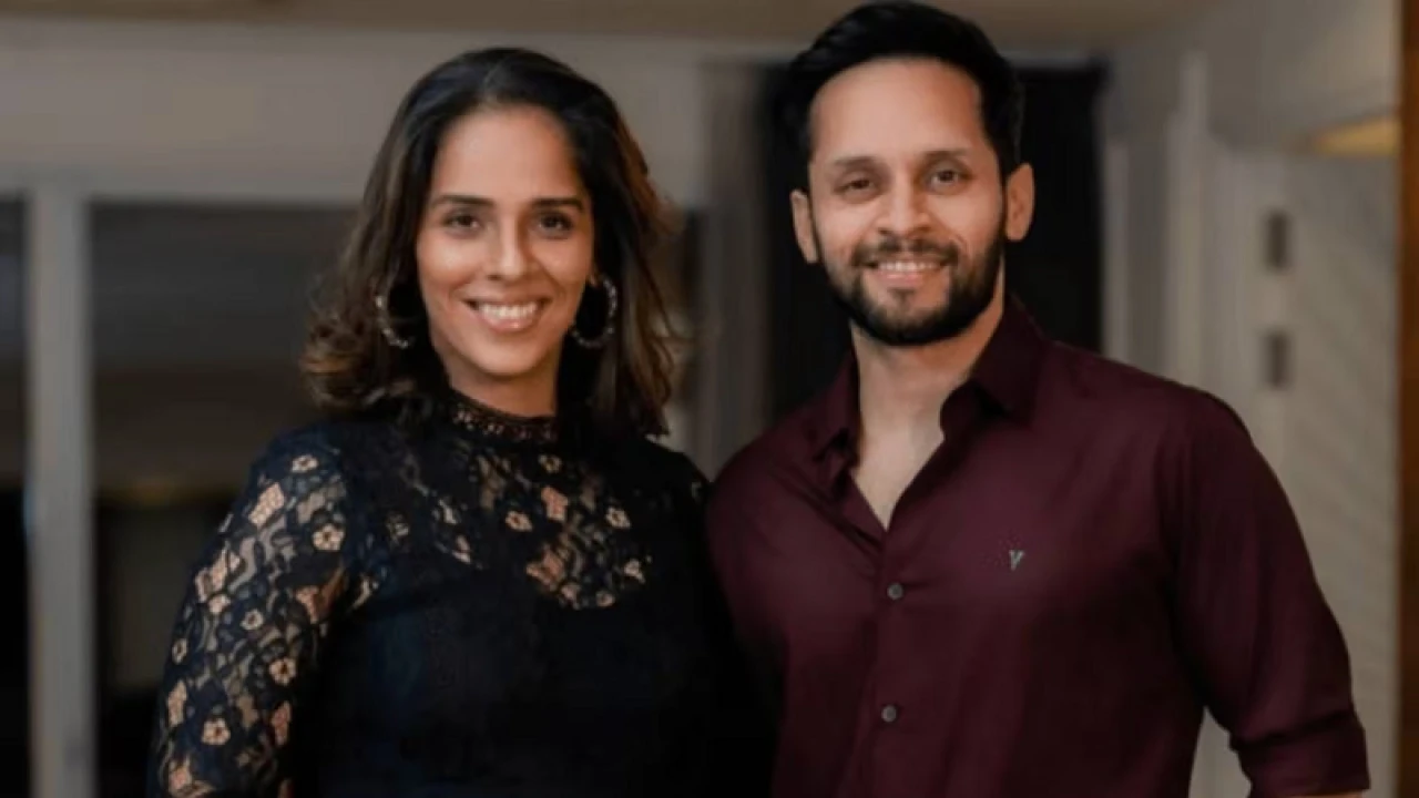 বিচ্ছেদের ঘোষণা দিয়েও আবার কাশ্যপের সঙ্গে থাকার সিদ্ধান্ত সাইনার