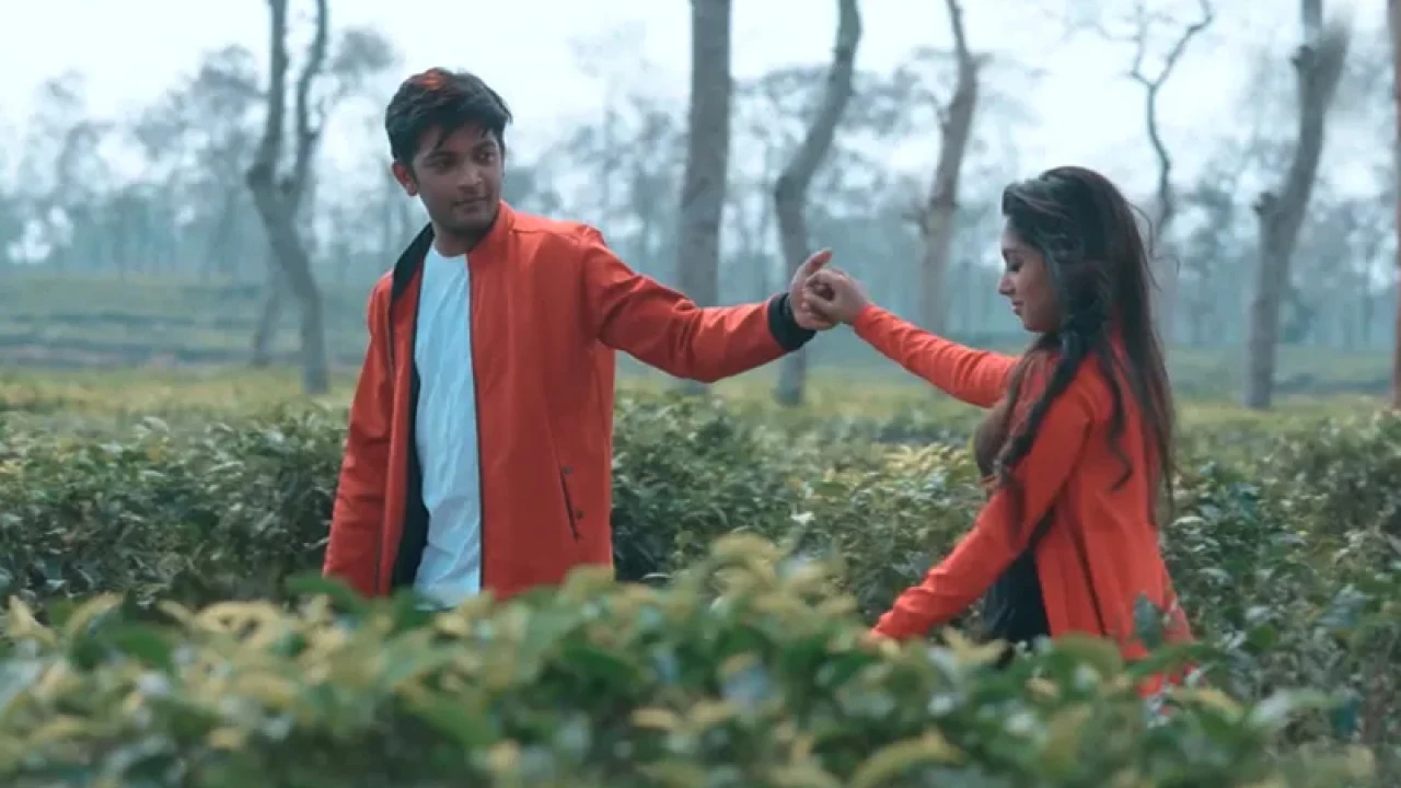 দেশ-বিদেশ ঘুরে ওটিটিতে ‘মেঘের কপাট’