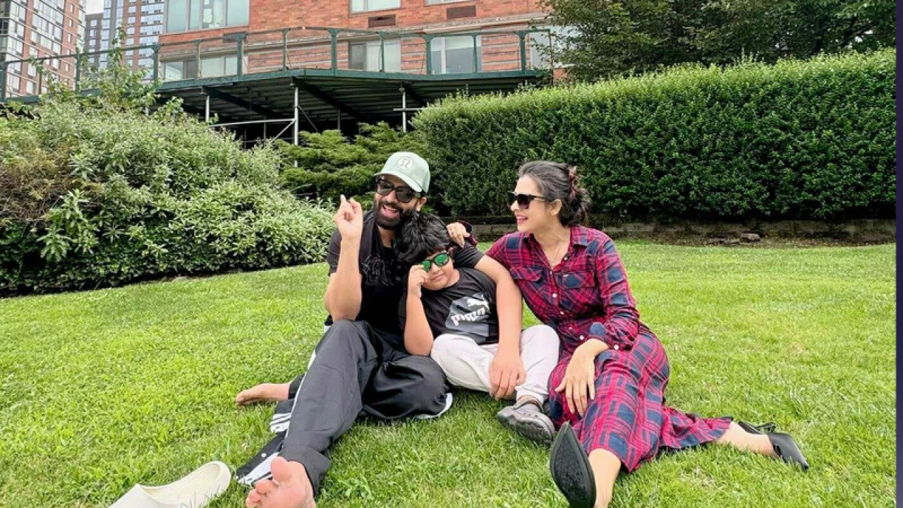 যুক্তরাষ্ট্রে এক ফ্রেমে শাকিব-বুবলী 