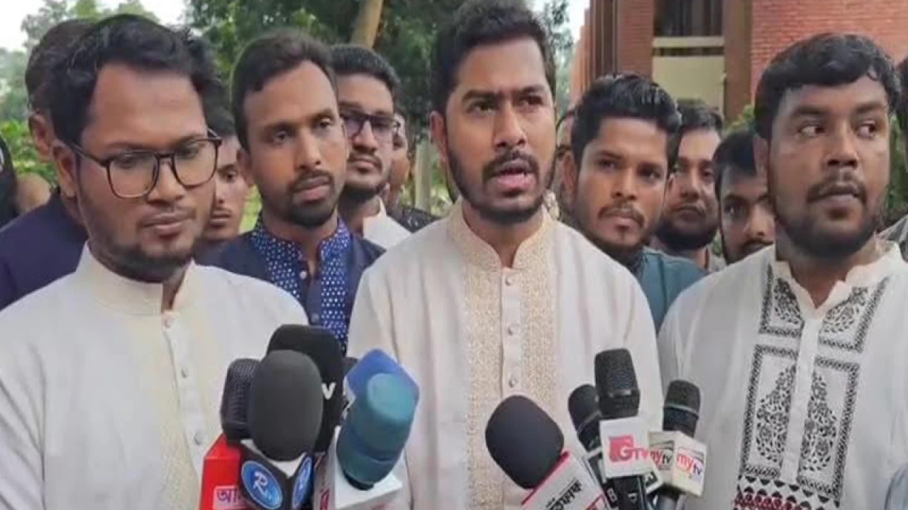 আমলাতন্ত্রের চেহারা বদলায়নি, যেদিকে বৃষ্টি সেদিকেই ছাতা ধরে: নুর 