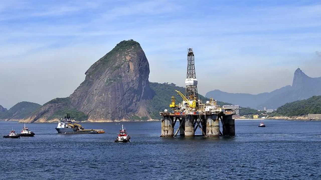 ব্রাজিলে ২৫ বছরের মধ্যে বৃহত্তম তেল ও গ্যাস ক্ষেত্রের সন্ধান