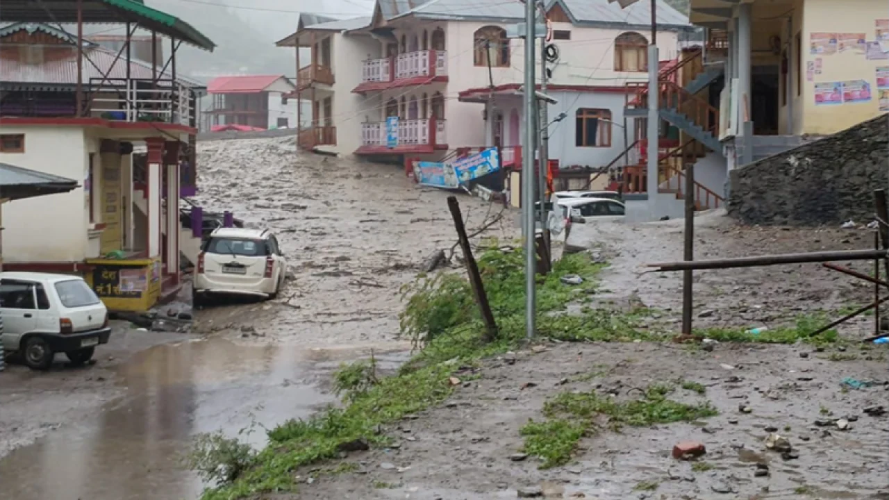 উত্তরাখন্ডে আকস্মিক বন্যায় চারজনের মৃত্যু, নিখোঁজ অনেকে